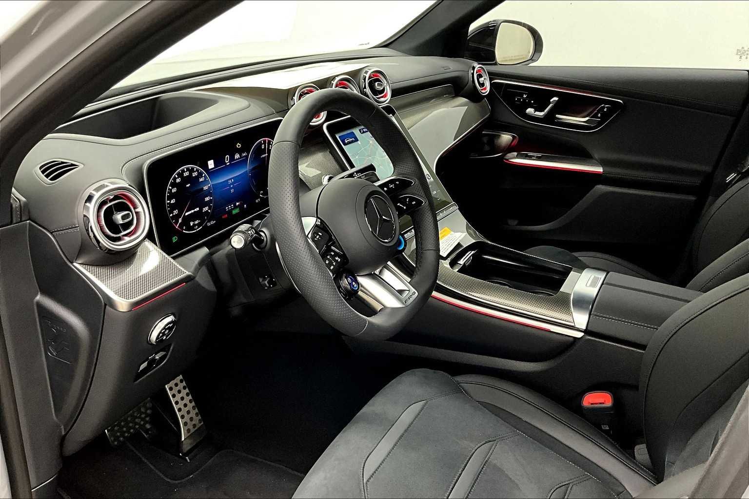 New 2025 MANUFAKTUR Alpine Grey Mercedes-Benz AMG® GLC 63 S E Performance image 8