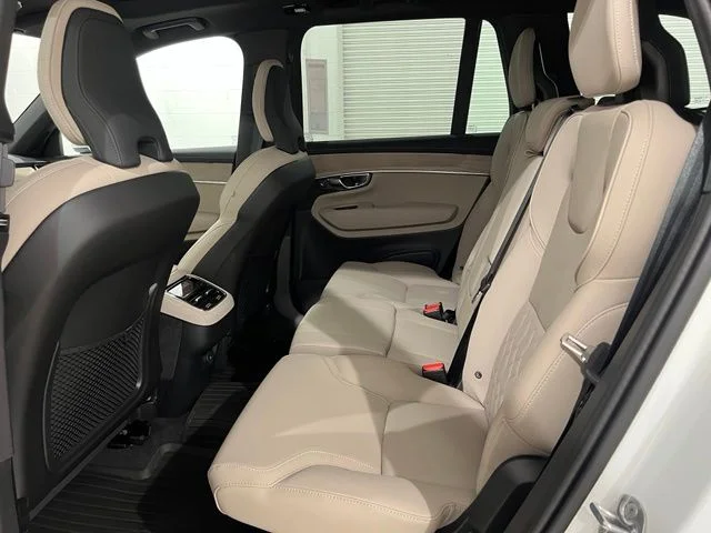 New 2026 Crystal White Volvo Plus image 20