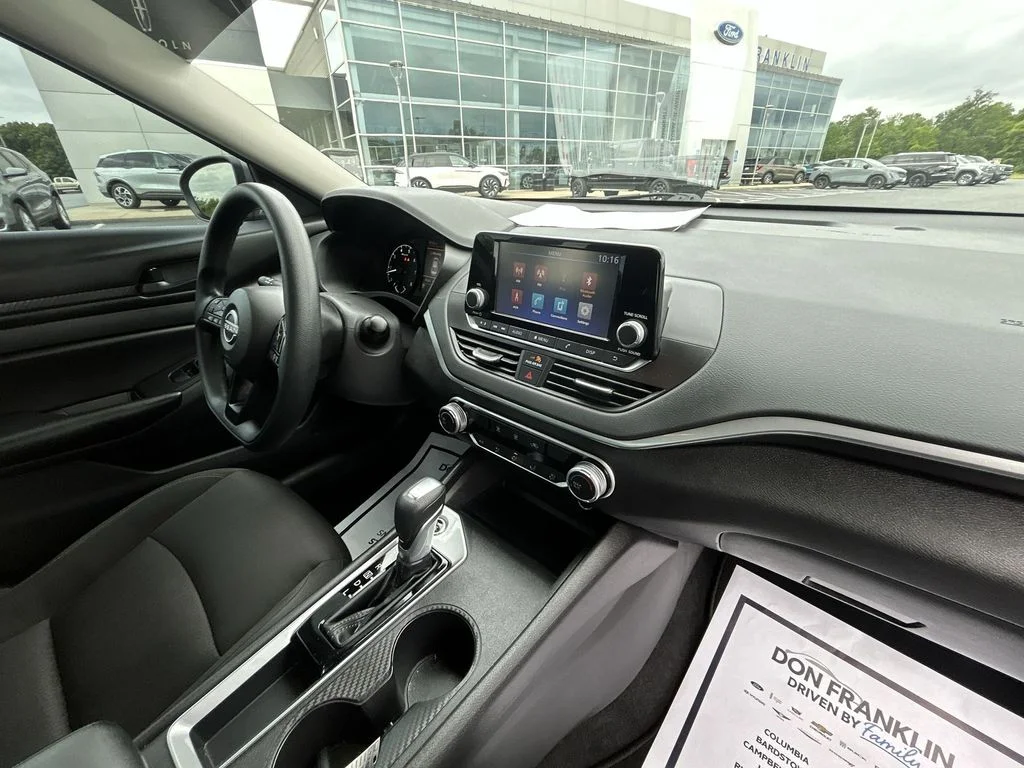 Used 2023 Gray Nissan 2.5 S image 11