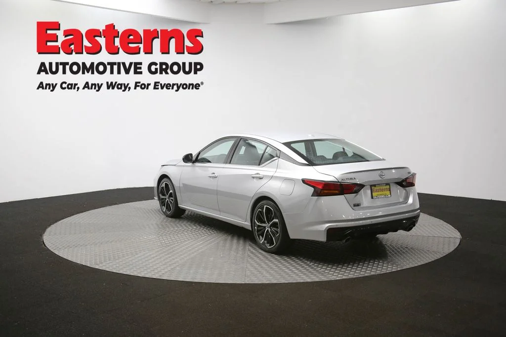 Used 2024 Silver Nissan 2.5 SR image 63