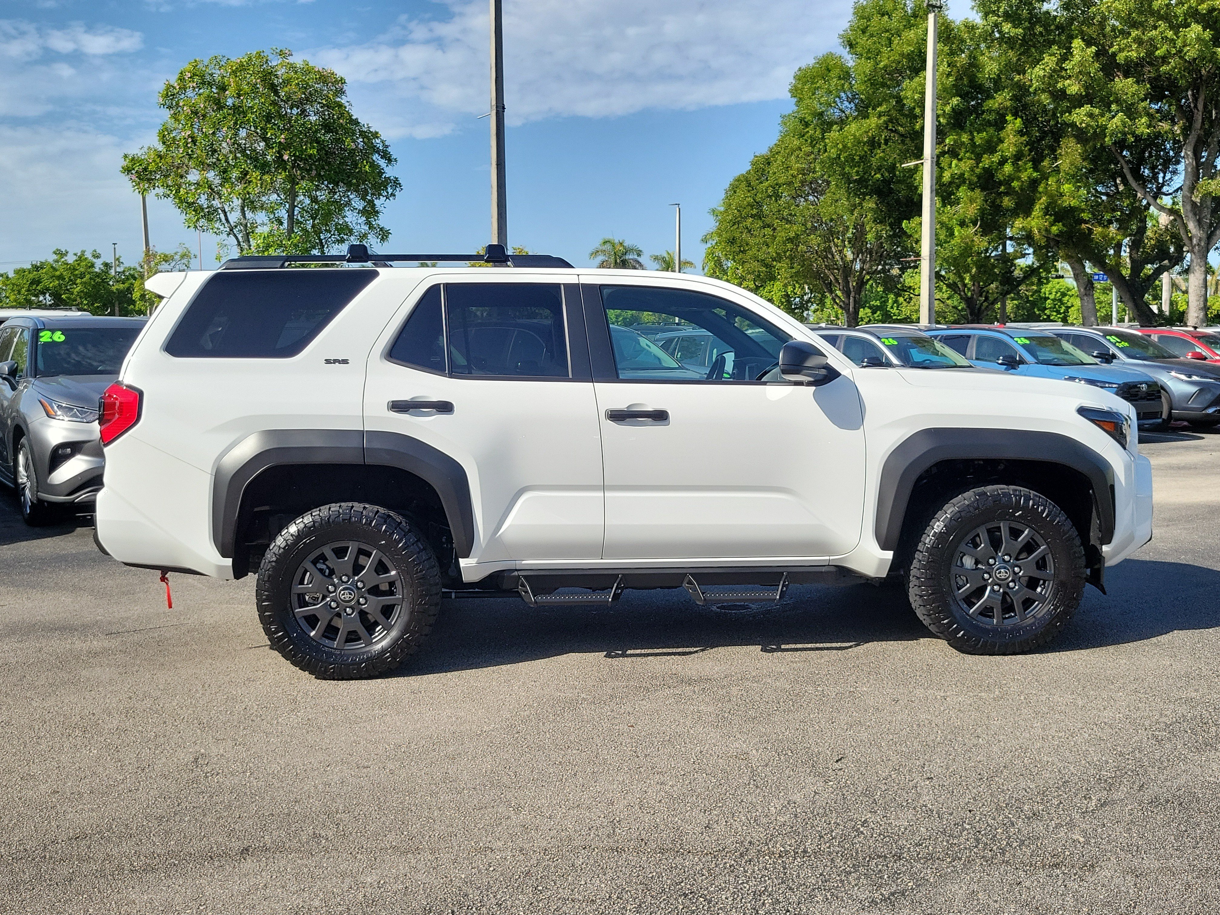 Used 2025 Ice Toyota SR5 image 4
