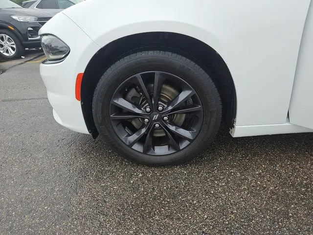 Used 2020 White Dodge SXT image 27