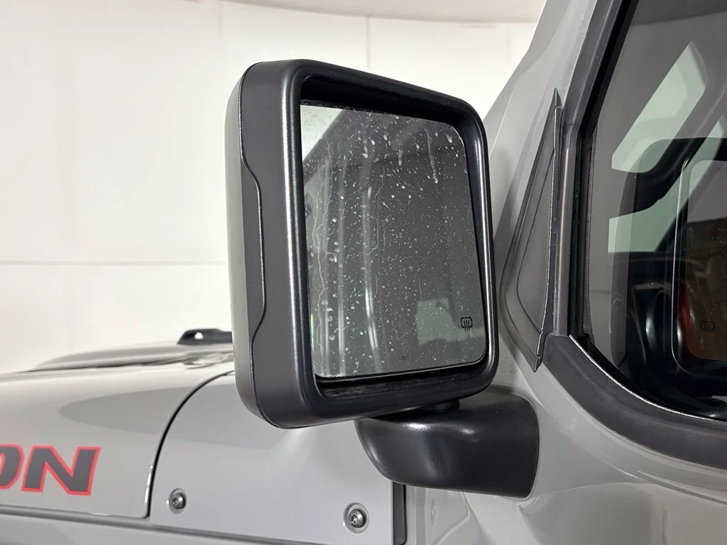Used 2023 Gray Jeep Rubicon image 13