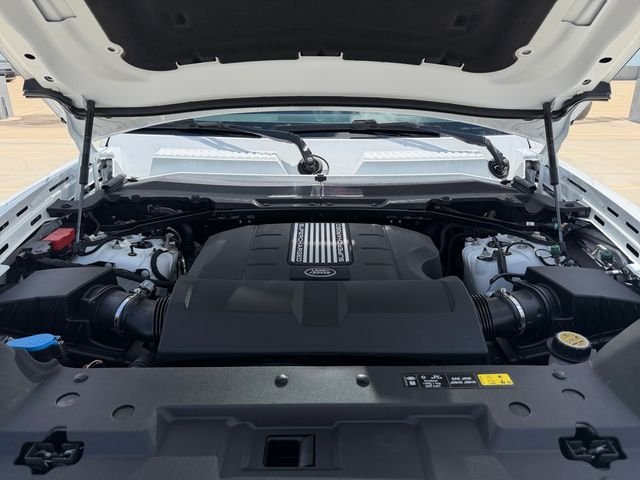 Certified Used 2026 White Land Rover V8 image 19