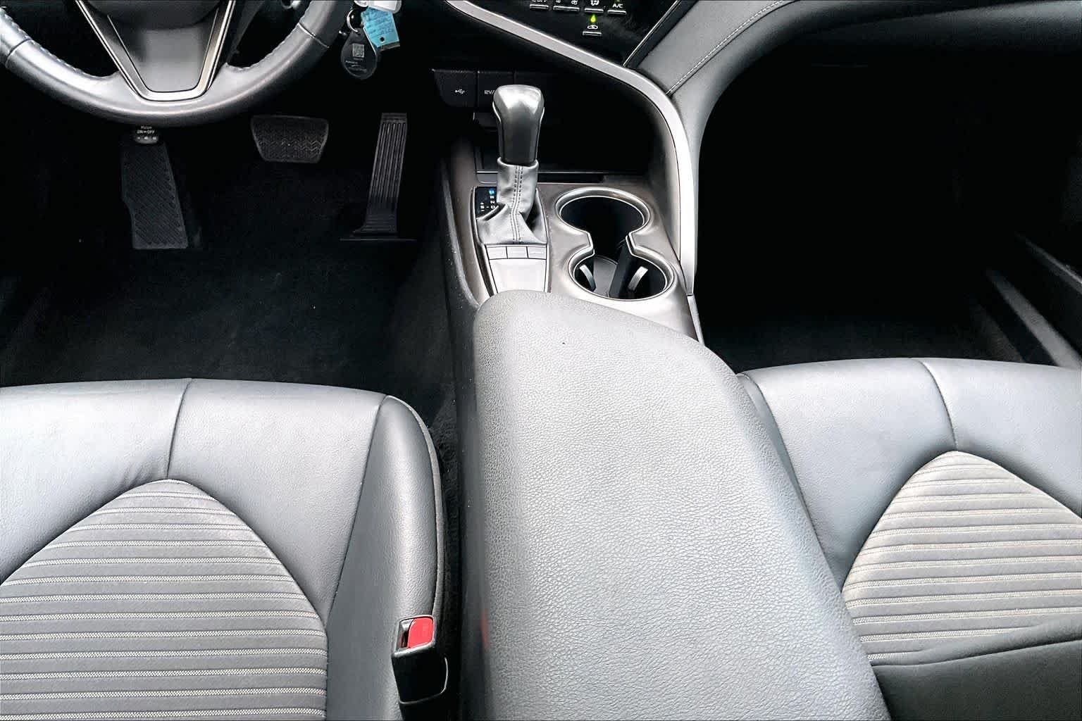 Certified Used 2024 Ice Cap Toyota SE image 17
