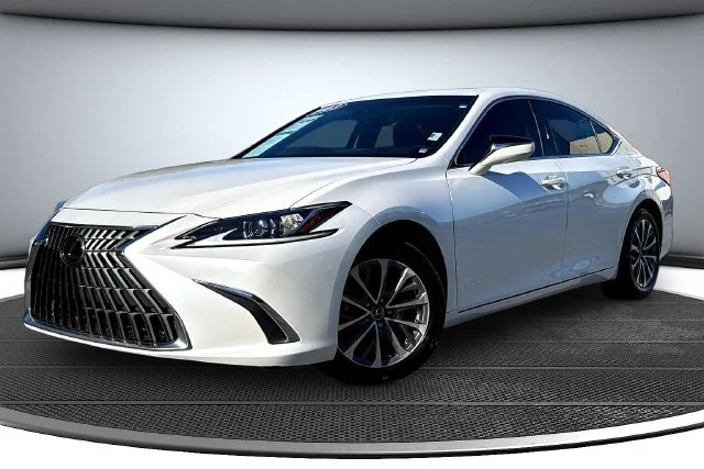 2023 Lexus ES