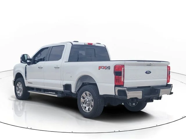 New 2026 Oxford White Ford Lariat image 7