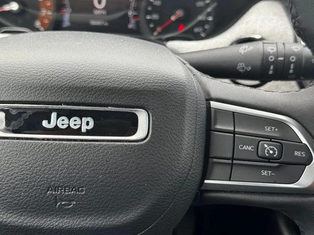 Certified Used 2024 White Jeep Latitude image 24