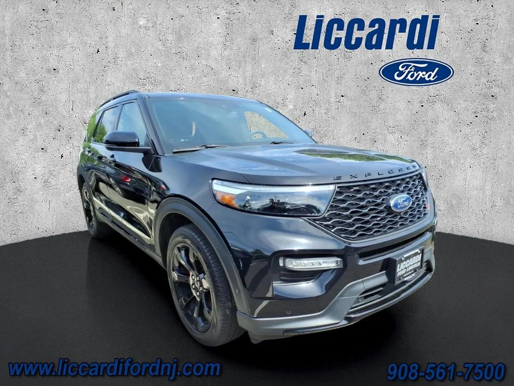 2022 Ford Explorer ST 4WD's photo