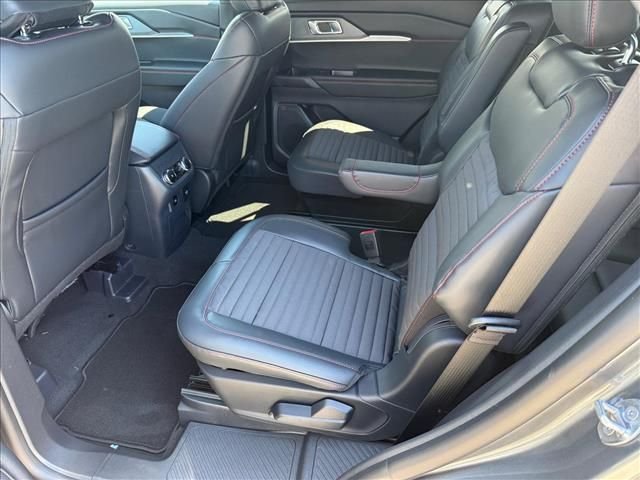 New 2026 Space White Metallic Ford ST-Line image 11