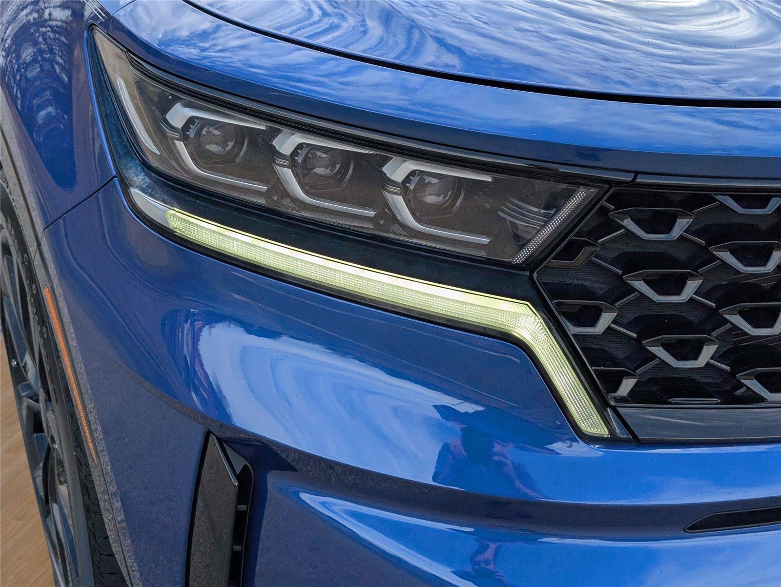 Used 2021 Blue Kia SX Prestige image 4