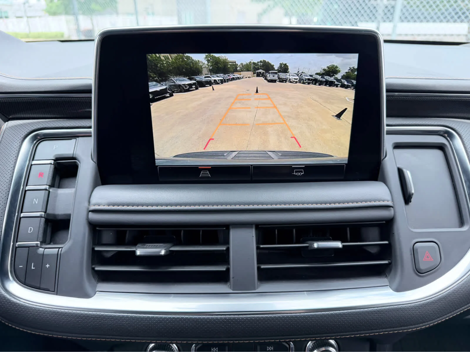 Used 2023 Sterling Metallic GMC AT4 image 20