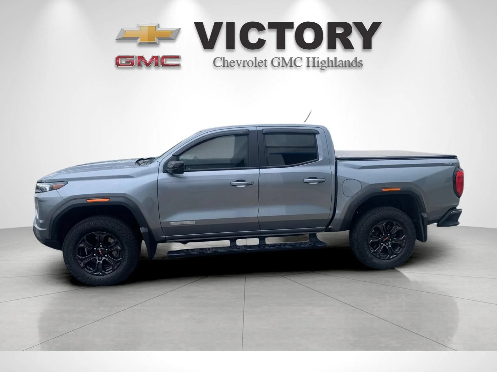 Used 2025 Sterling Metallic GMC Elevation image 6