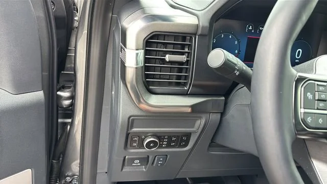 Used 2025 Gray Ford Platinum image 22