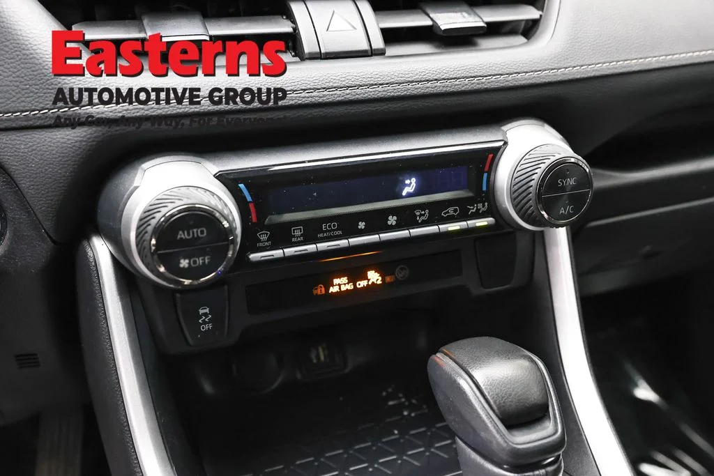 Used 2024 Silver Toyota XLE image 19