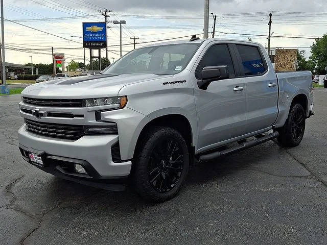 Used 2020 Silver Chevrolet RST image 4