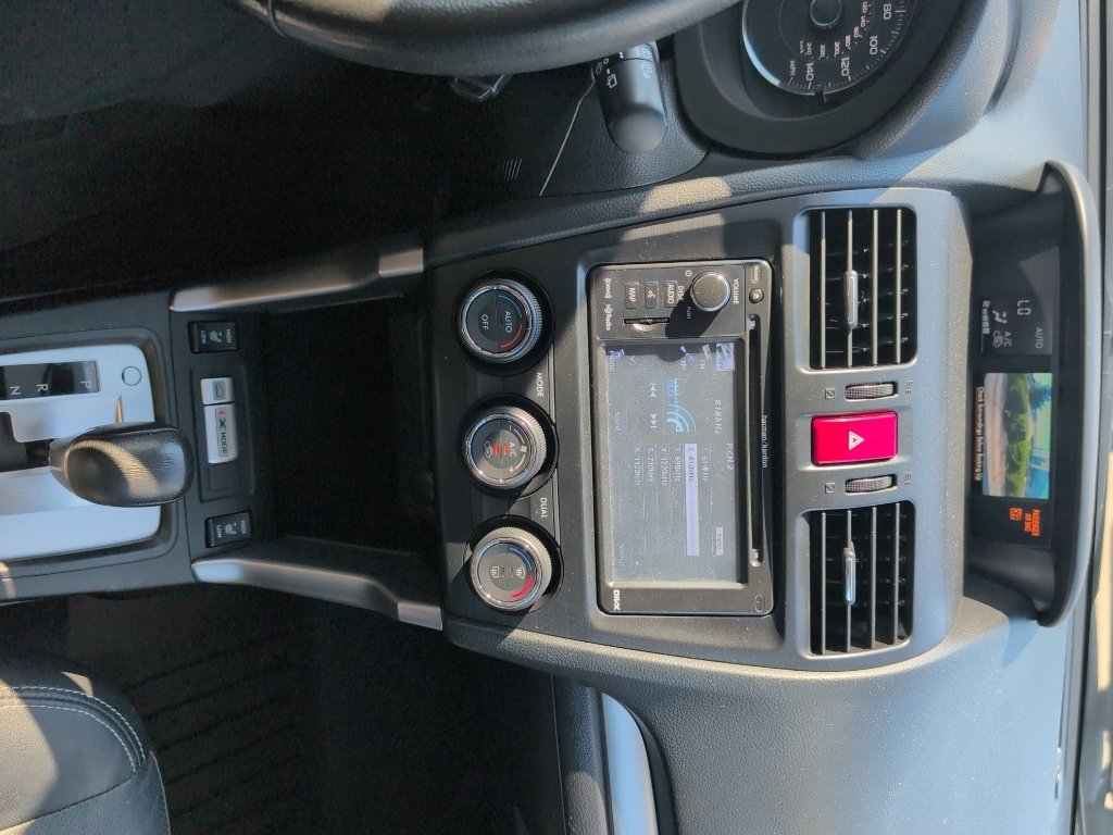 Used 2014 Crystal Black Silica Subaru 2.5i Touring image 10