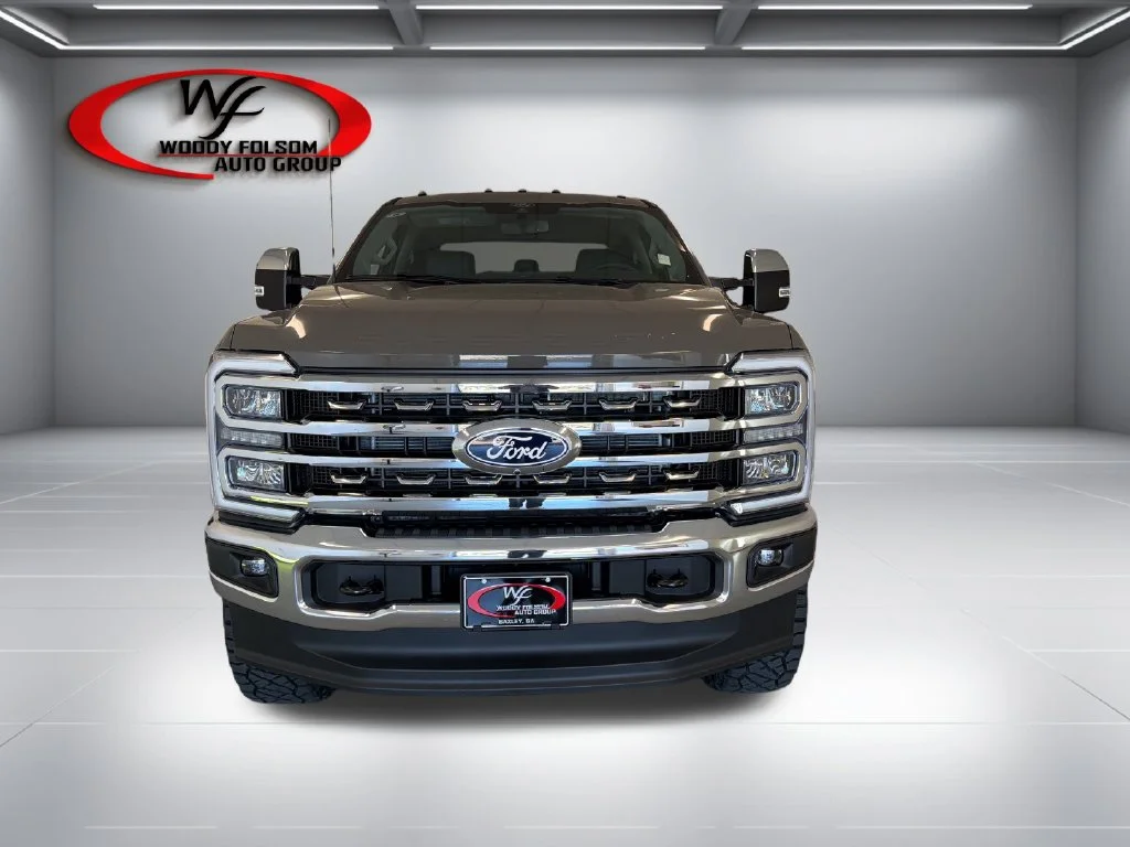 New 2027 Gray Ford Lariat image 2