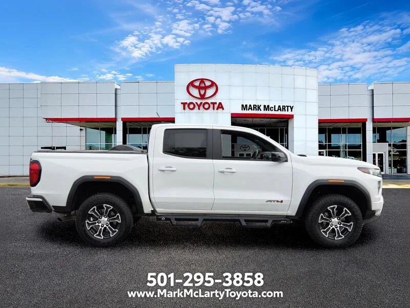 Used 2023 Summit White GMC 4WD Crew Cab AT4 image 6