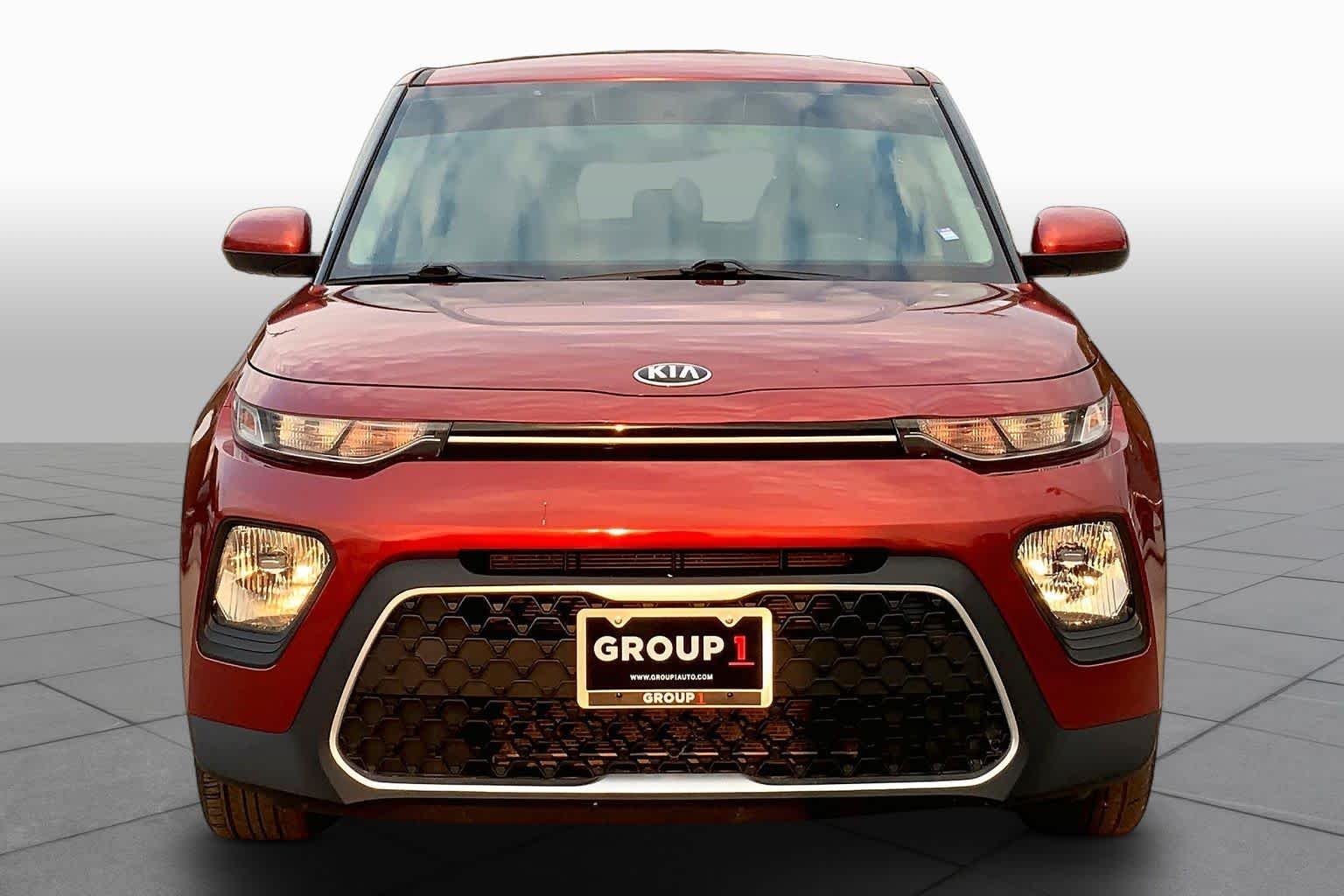 Used 2021 Mars Orange Kia LX image 4