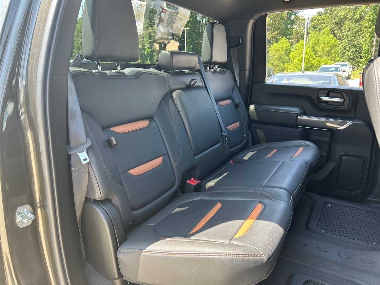 Used 2023 FOREST METALLIC GMC AT4 image 19