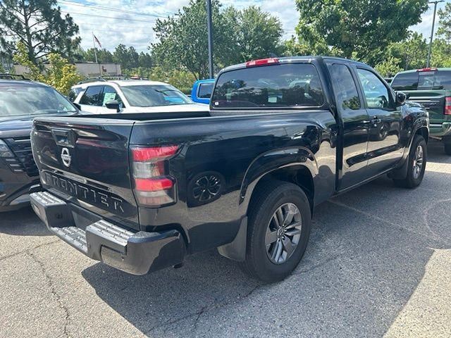 Used 2025 Black Nissan SV image 3