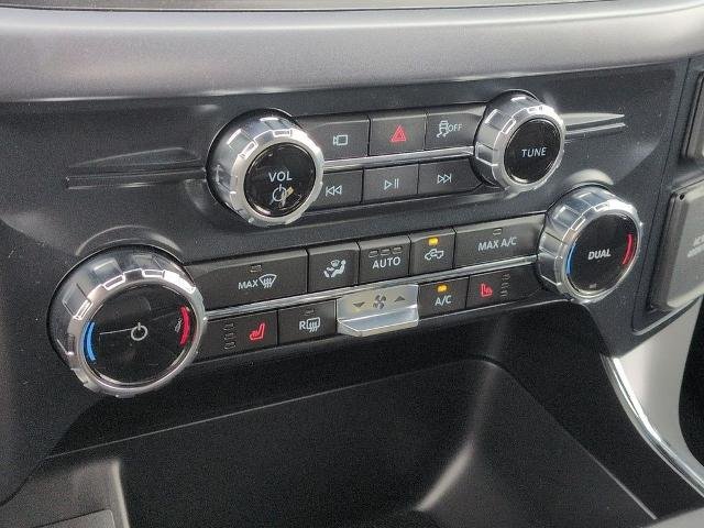 New 2026 Carbonized Gray Metallic Ford XLT image 20