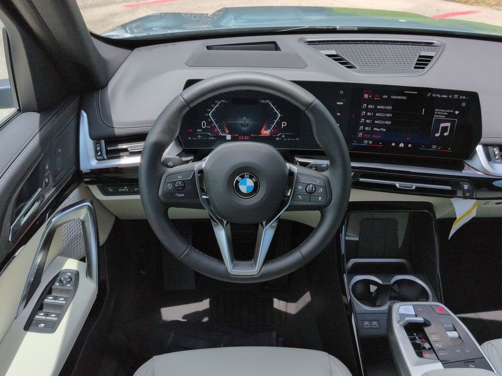 New 2026 Green Metallic BMW xDrive28i image 16