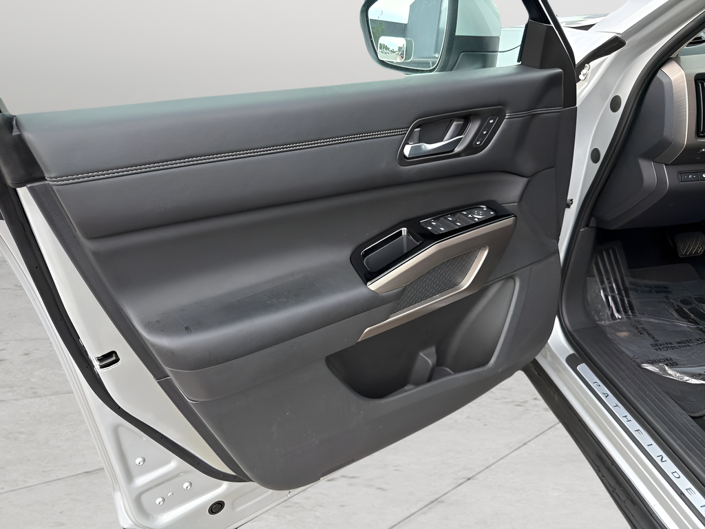 Certified Used 2024 Silver Nissan Platinum image 13