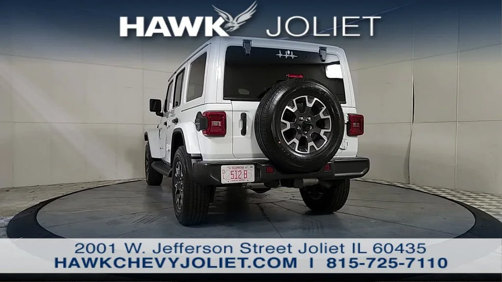 Used 2024 White Jeep Sahara image 6