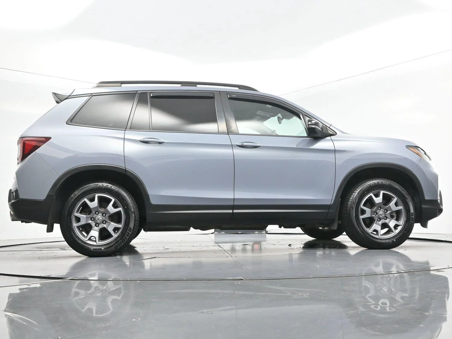 Used 2022 Sonic Gray Pearl Honda TrailSport AWD image 59