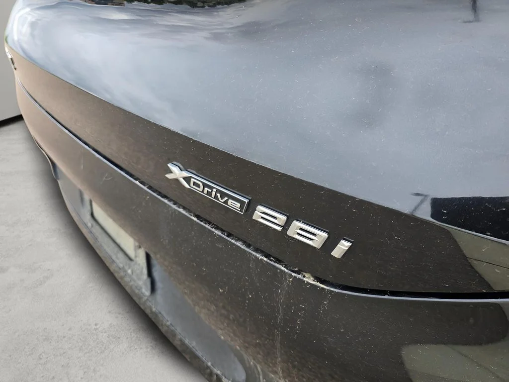 Used 2018 Black Sapphire Metallic BMW xDrive28i image 29