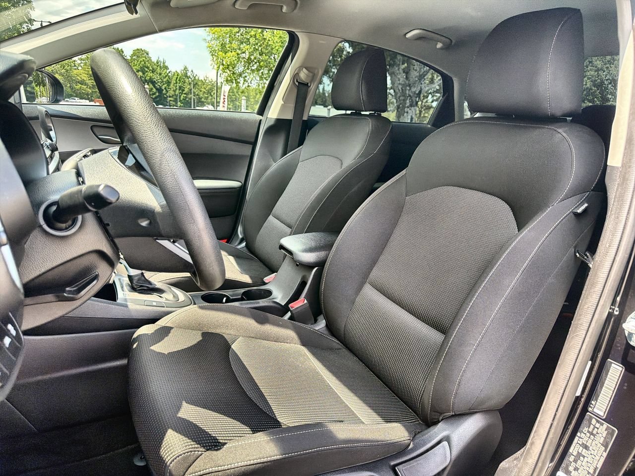 Used 2021 Black Kia LXS image 16