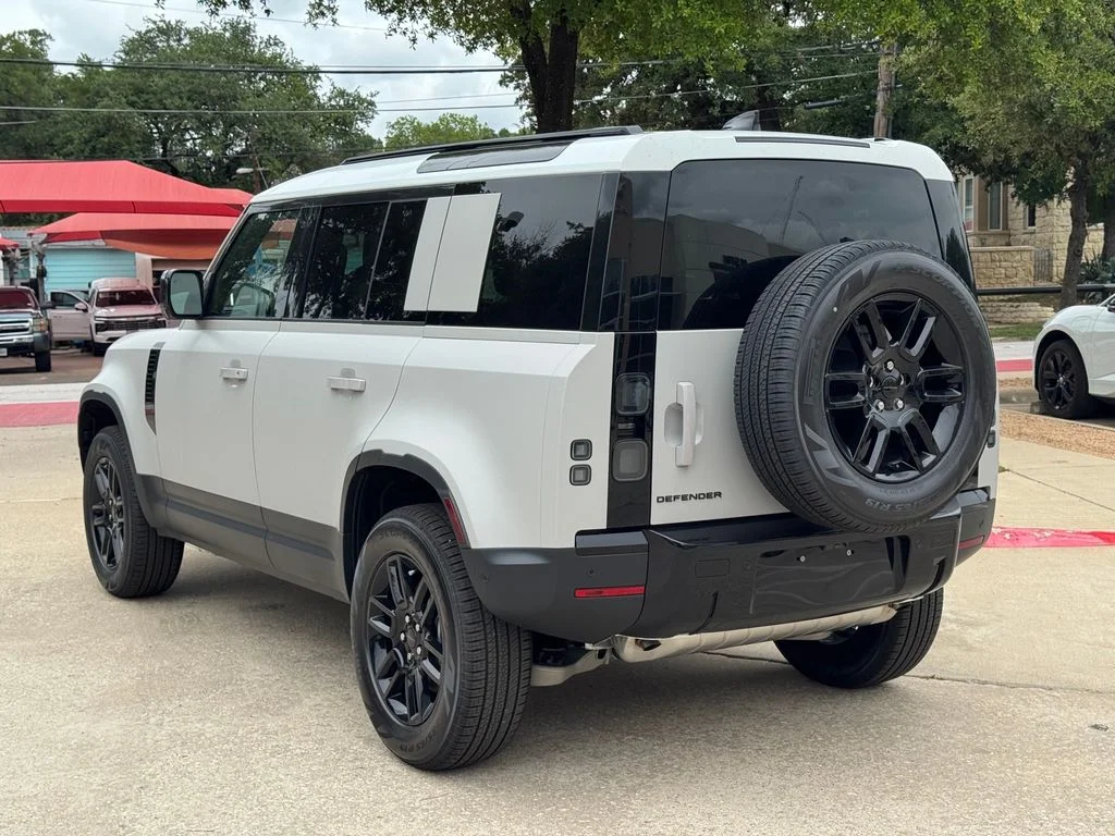 New 2026 Borasco Grey Land Rover S image 6