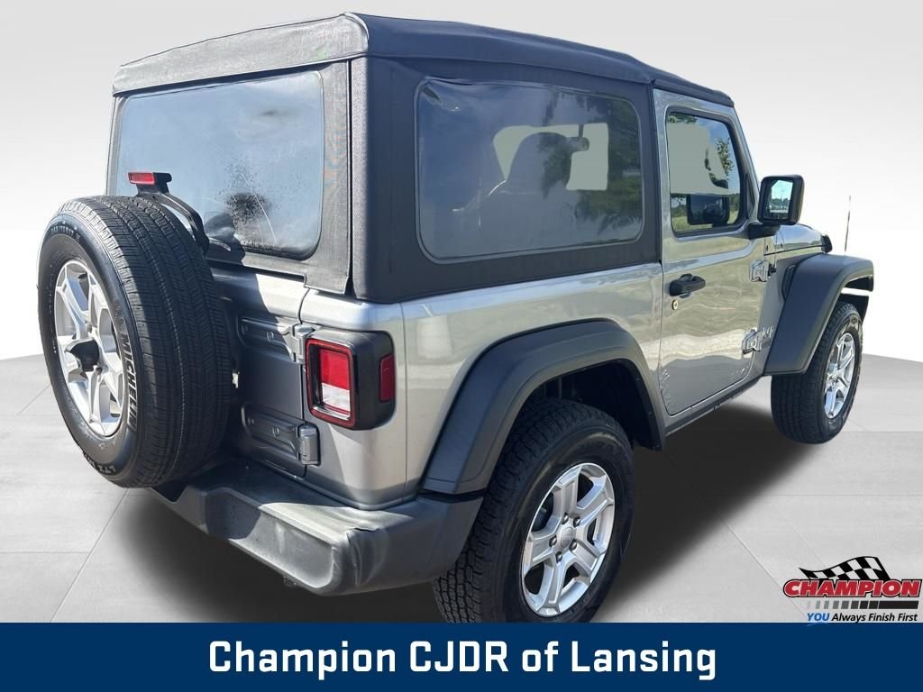 Used 2019 Silver Jeep Sport S image 8