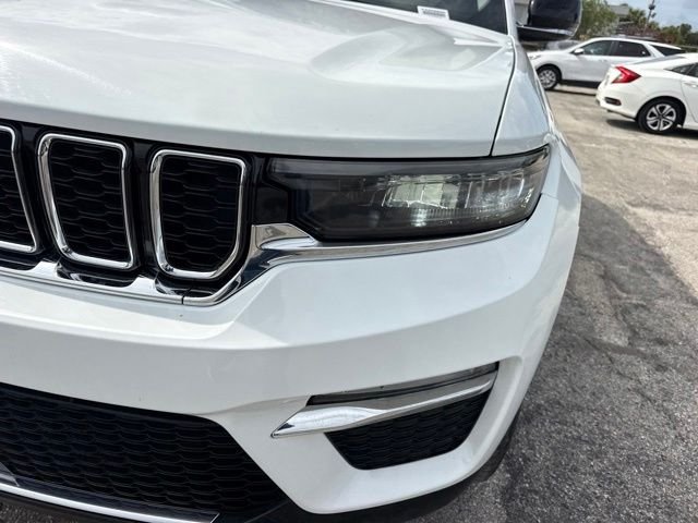Used 2024 White Jeep 4xe image 19