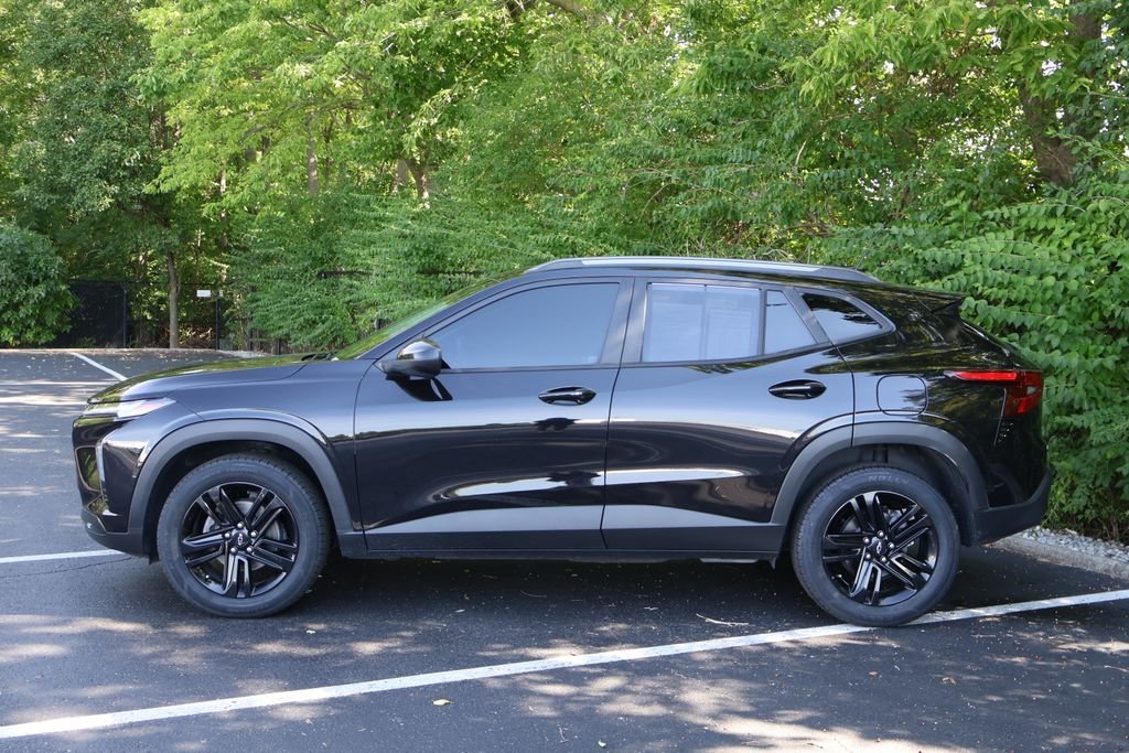 Used 2024 Black Chevrolet ACTIV image 4
