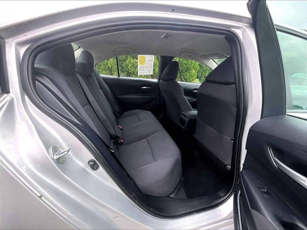 Used 2020 Silver Toyota LE image 16