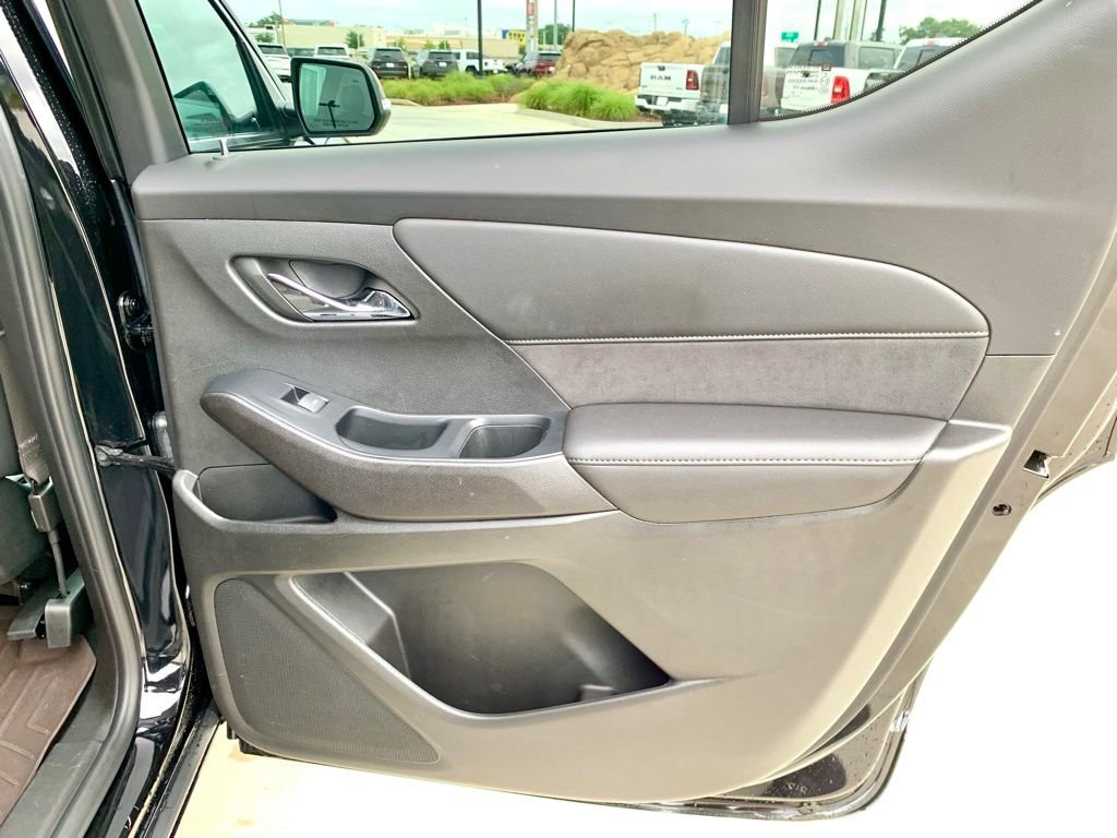 Used 2023 Black Chevrolet High Country image 25