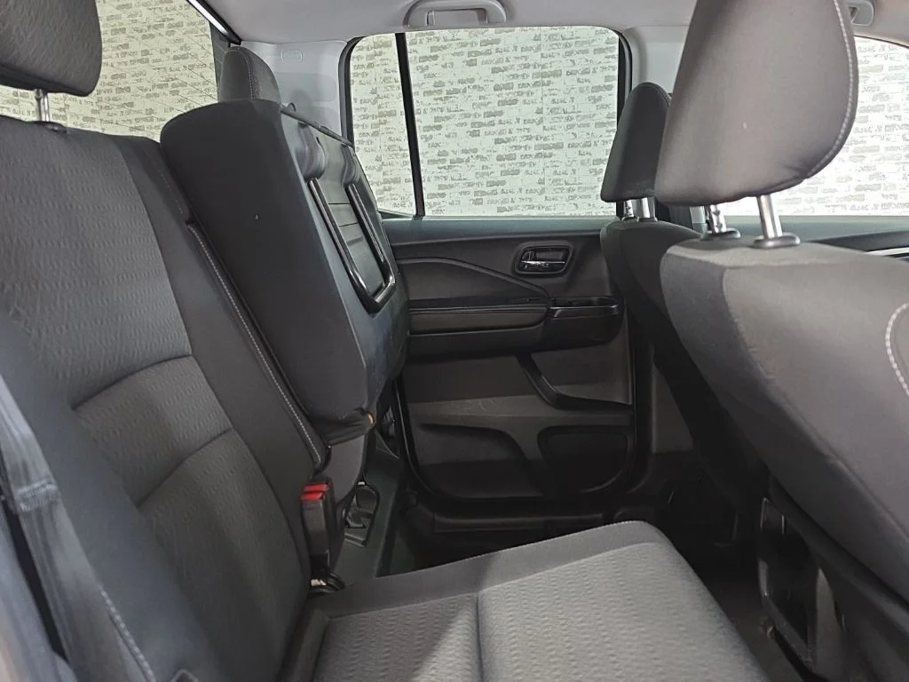 Used 2019 White Diamond Pearl Honda Sport image 10