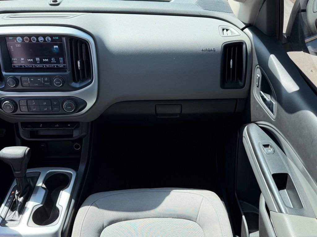 Used 2018 Silver Chevrolet LT image 17