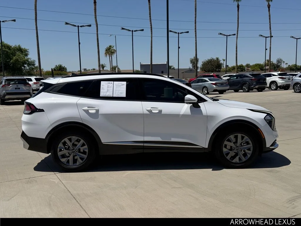 Used 2023 White Kia SX image 7