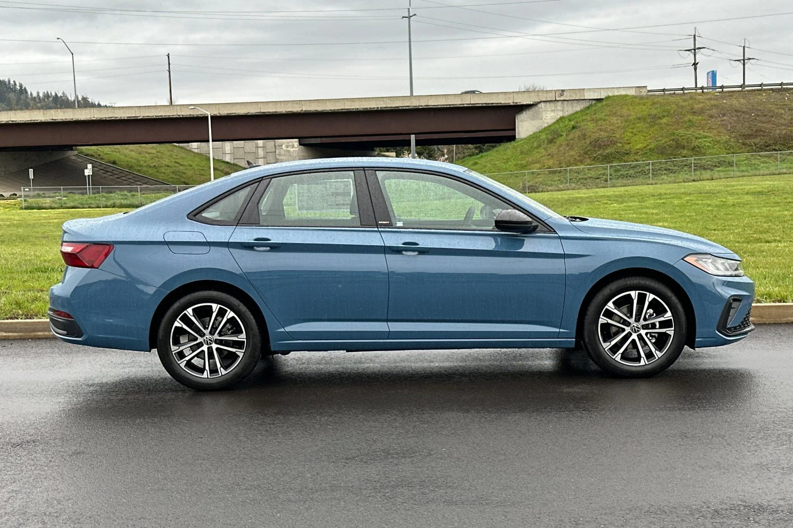 New 2026 Blue Volkswagen 1.5T Sport image 2