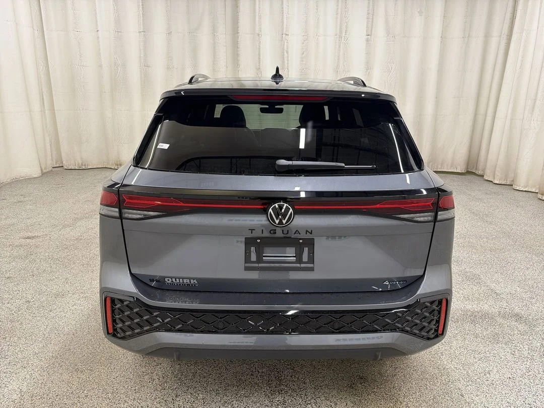 New 2026 Platinum Gray Metallic Volkswagen SE R-Line Black image 7
