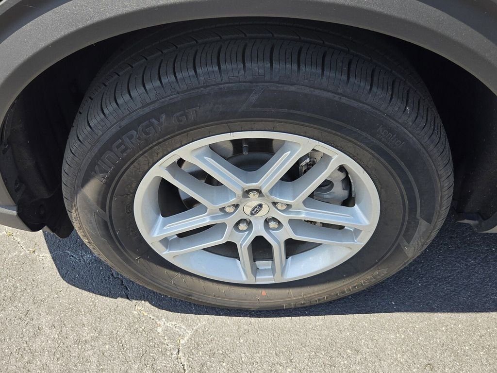 Used 2025 Black Ford Active image 18