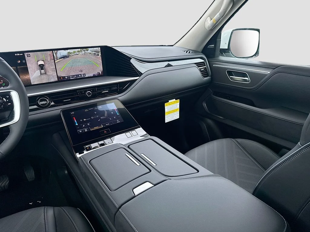 New 2026 RADIANT WHITE INFINITI Luxe 4WD image 25