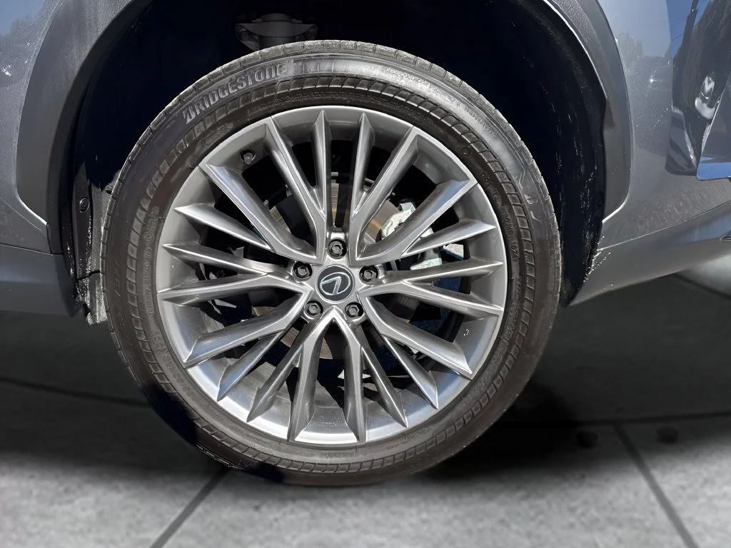 Used 2025 Gray Lexus 350h Luxury image 34