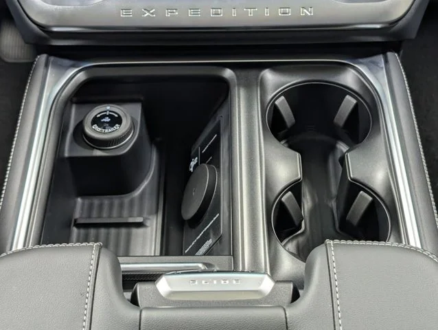 New 2027 Agate Black Metallic Ford MAX Platinum image 42