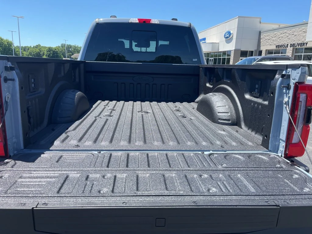 New 2026 Glacier Gray Metallic Tri-Coat Ford F-250® Platinum® image 6