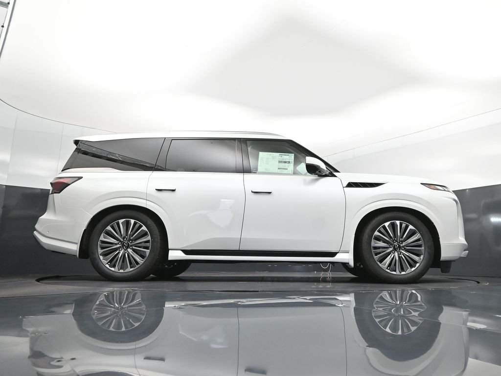 New 2026 RADIANT WHITE INFINITI Luxe 2WD image 39
